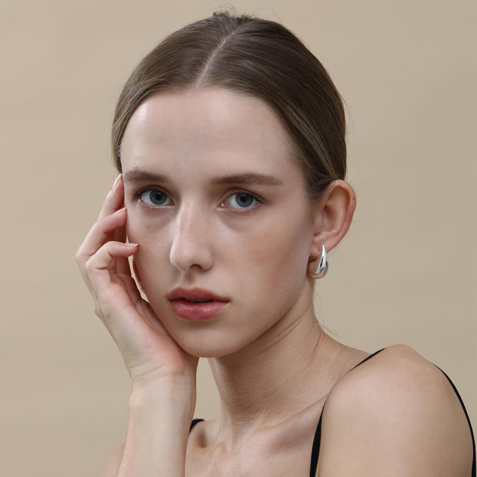 🔥Last Day 50% OFF🔥25/32/47mm Chunky Gold Hoop Earrings for Women | Lightweight Tear Drop Earrings