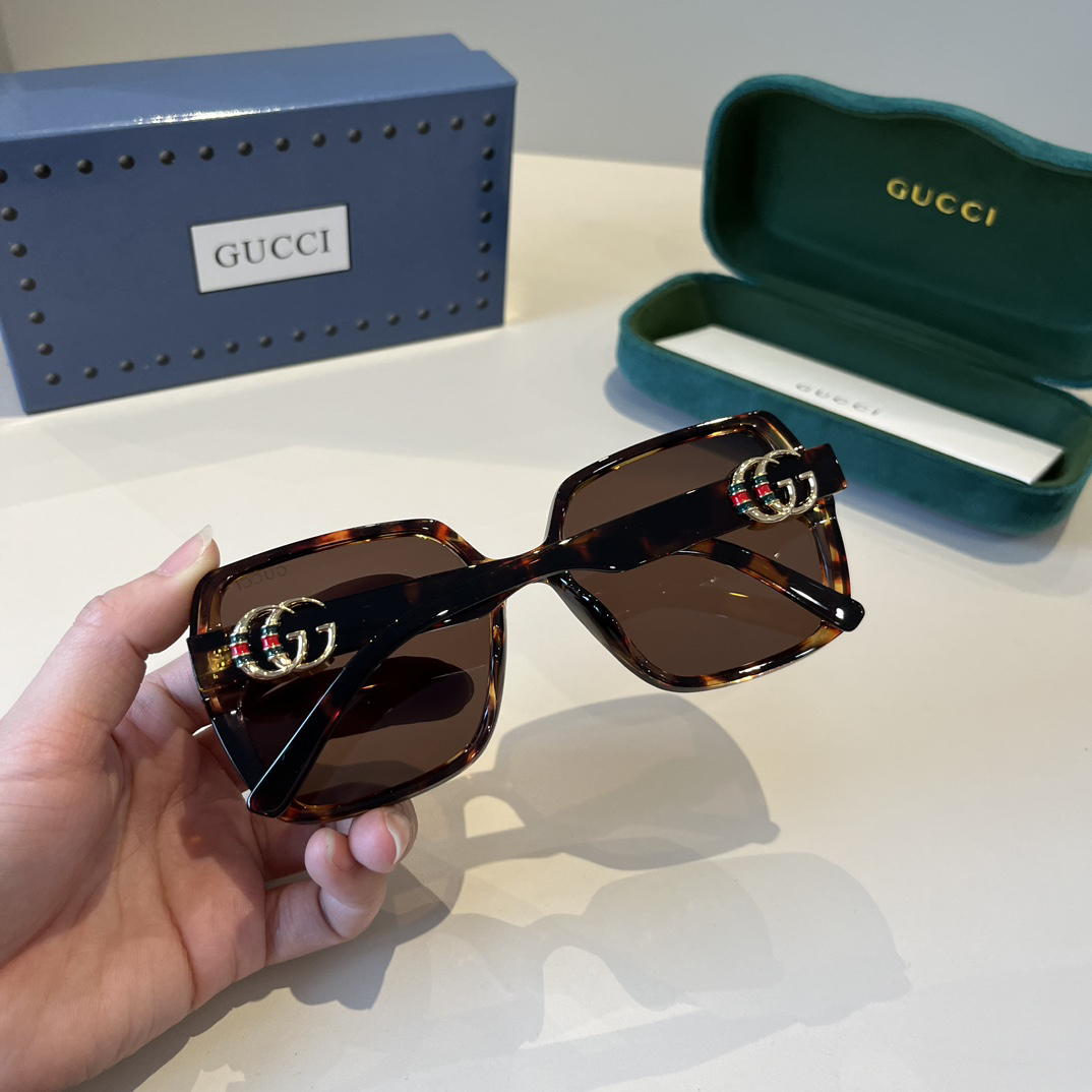 Gucci Square Frame Sunglasses