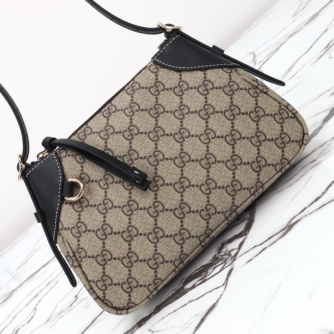 Gucci GG Emblem small shoulder bag 815218 FAEAA 9765