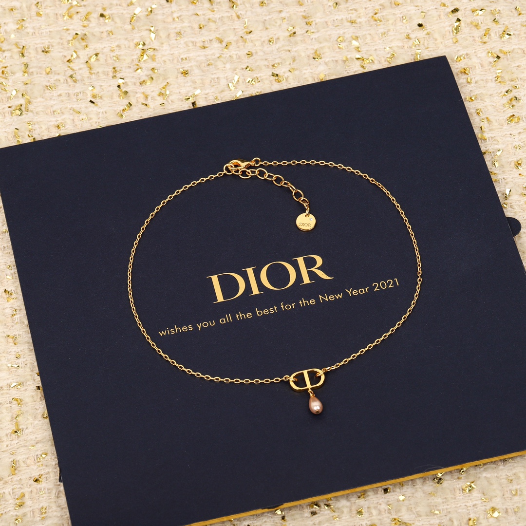 Dior CD letter pendant pearl necklace