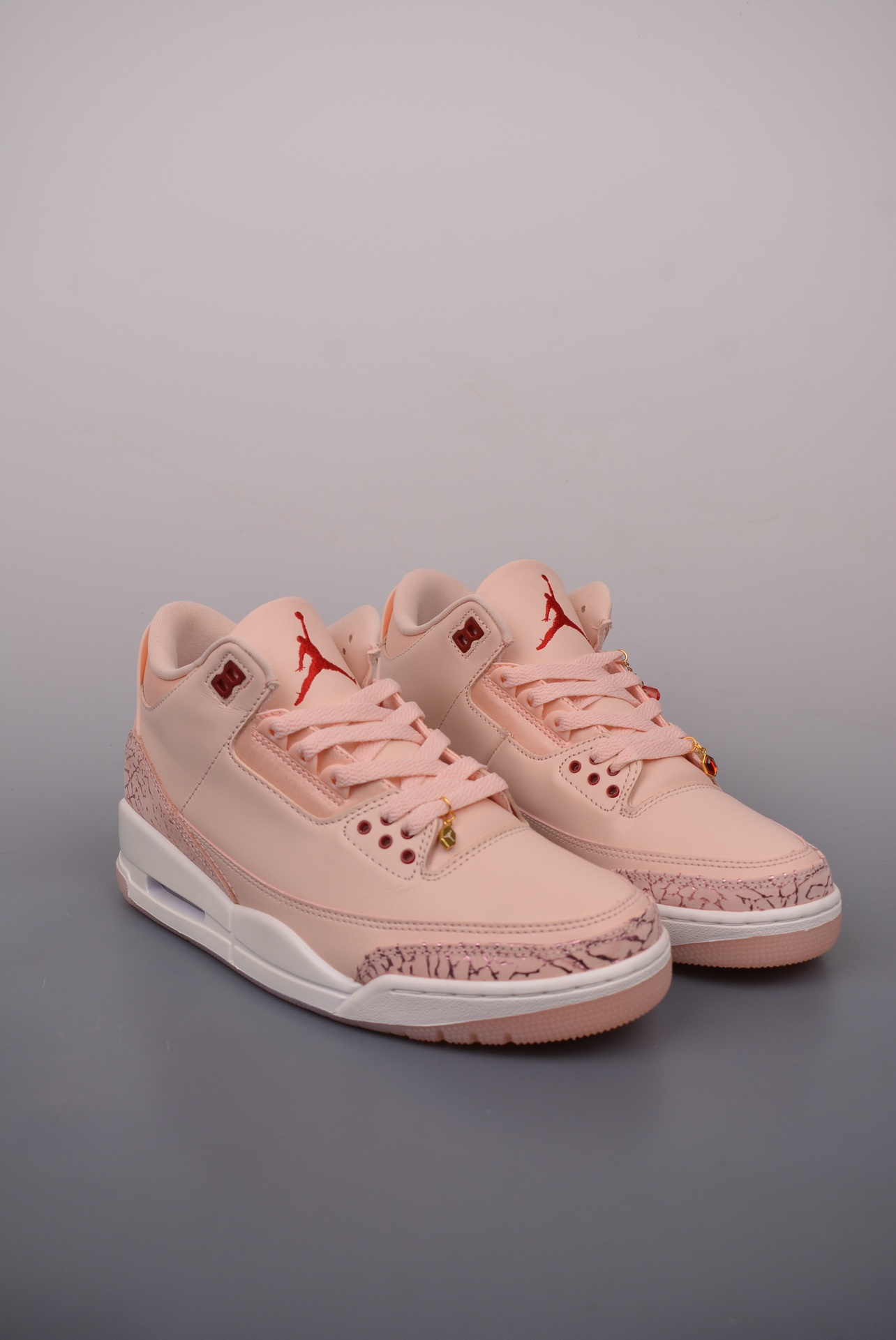 Air Jordan 3 Retro Valentine's Day HJ0178-600