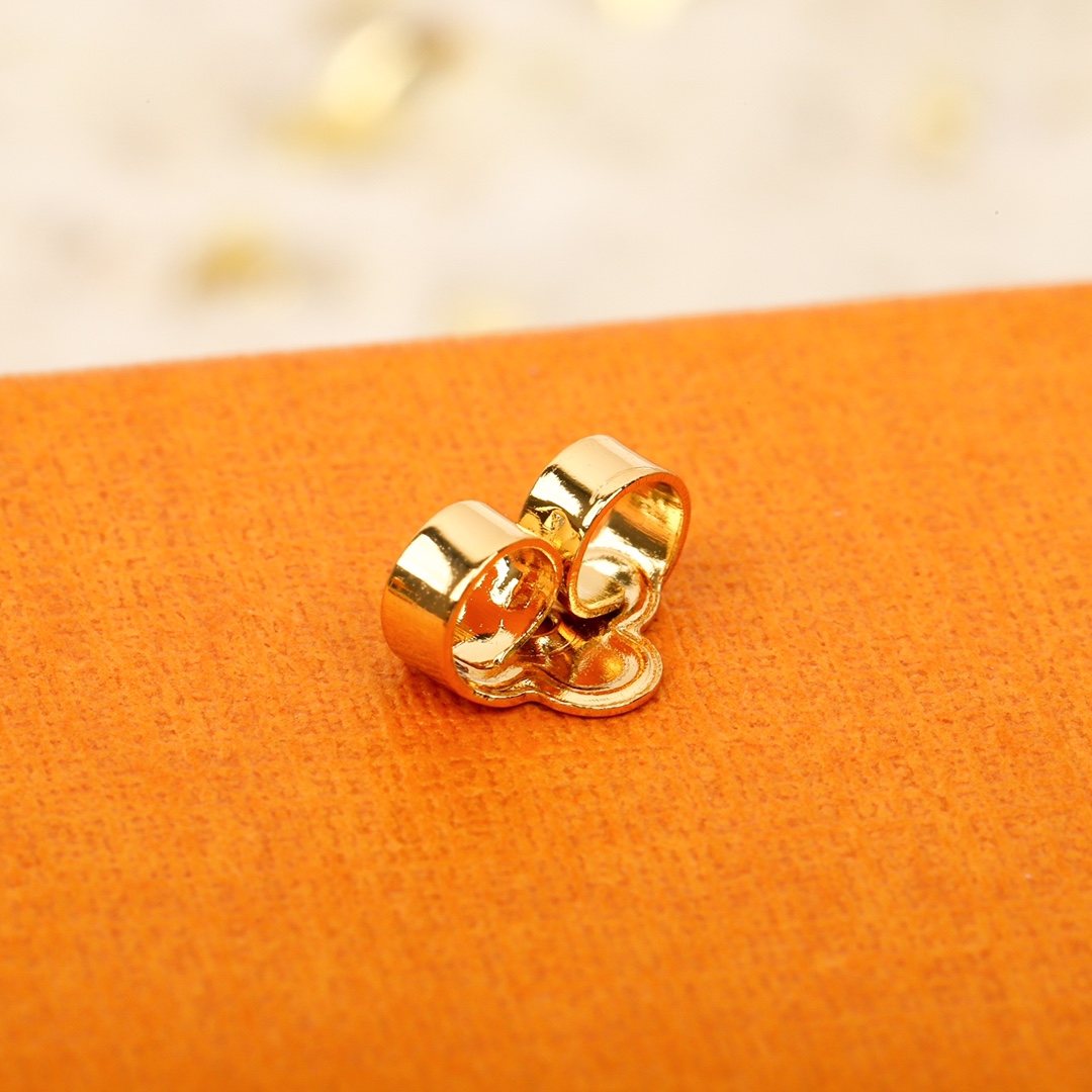 Louis Vuitton diamond earrings