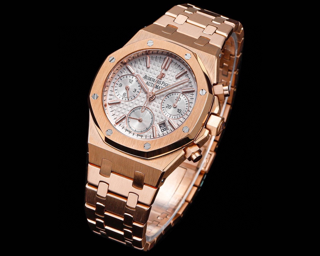 Audemars piguet Royal Oak series 26715BC.ZZ.1356BC.01