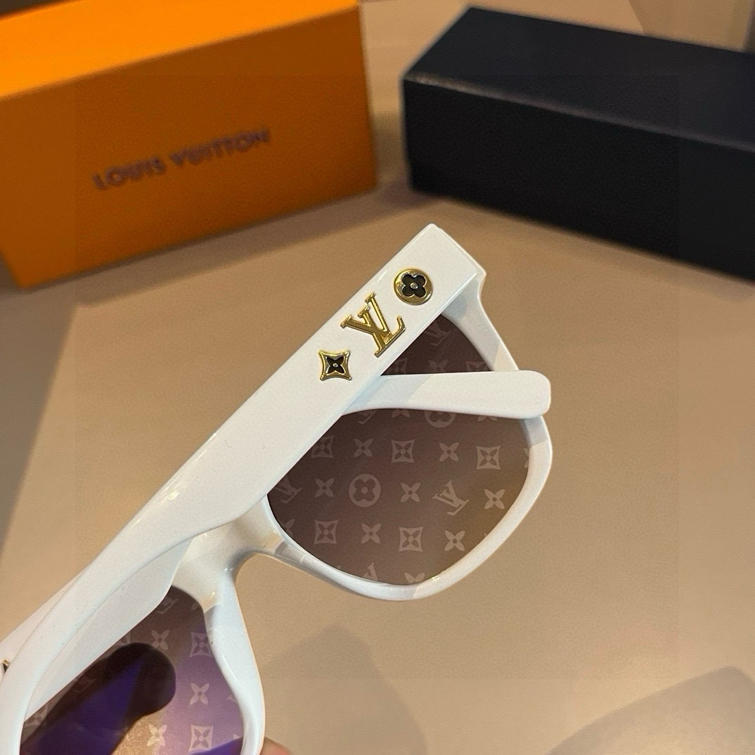 Louis Vuitton square-frame sunglasses