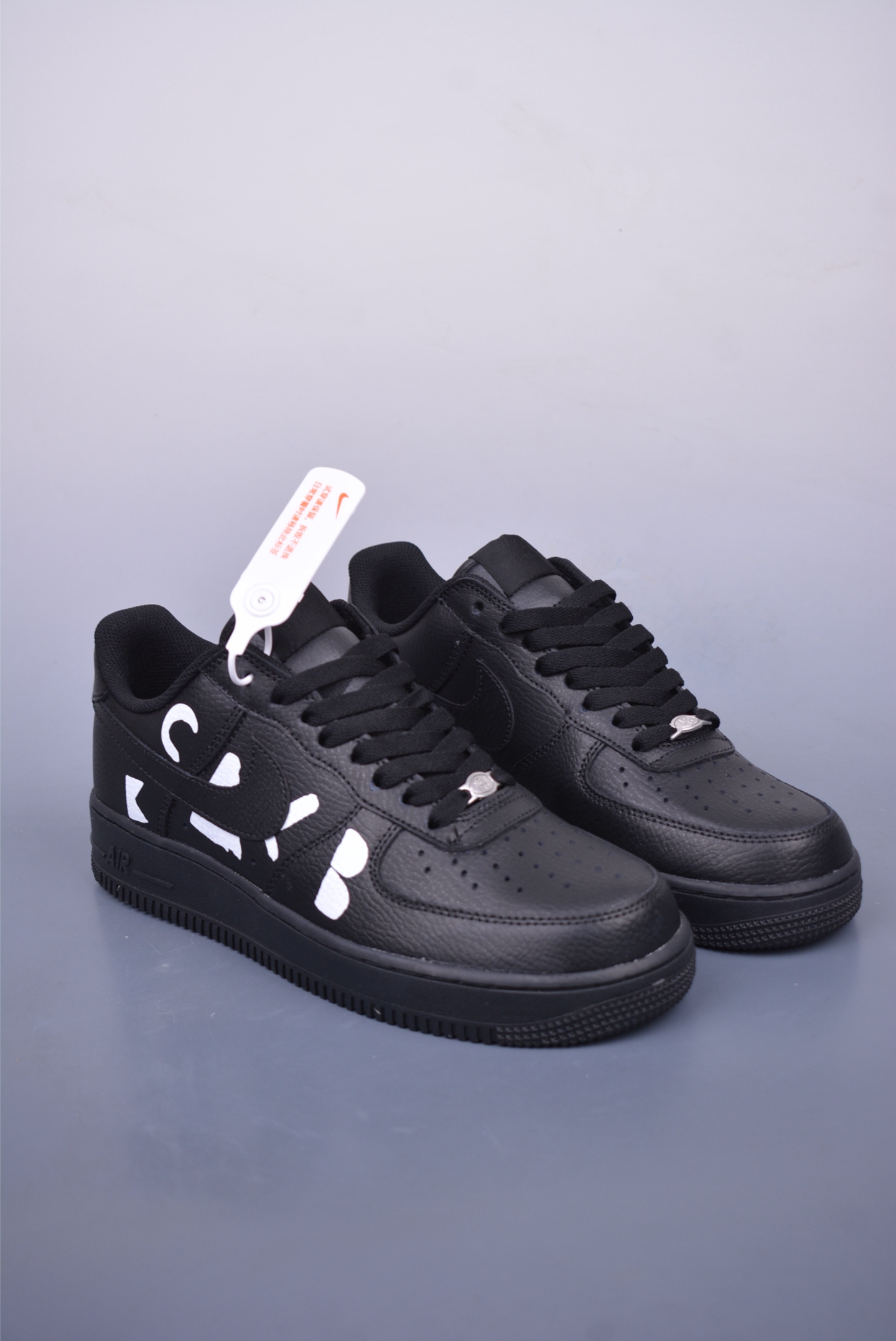CDG x Nike Air Force 1 07 Low Sneakers Black IB9949-001