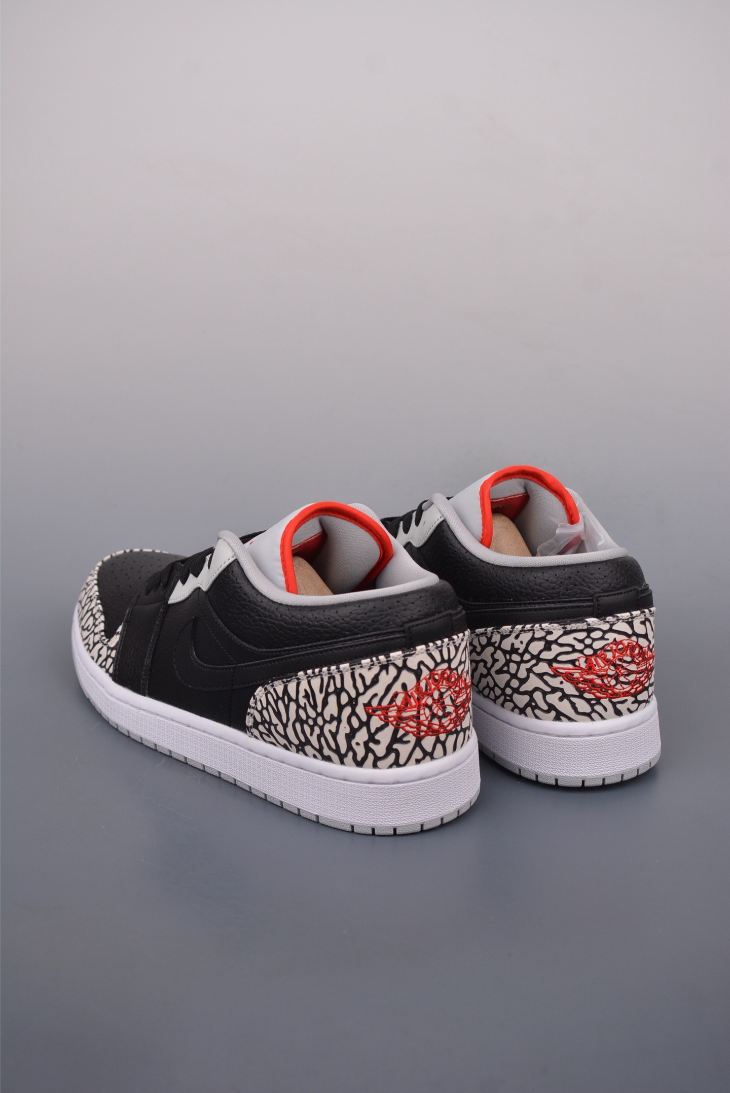 Nike Air Jordan 1 Low 