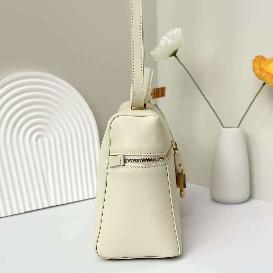 Loro Piana Extra Bag L27 Crossbody Bag FAO4759