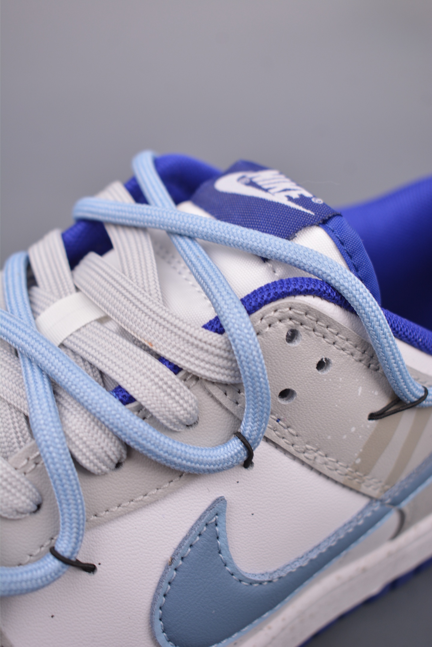 Nike SB Dunk Low Sneakers Ink Dye DV0833-103