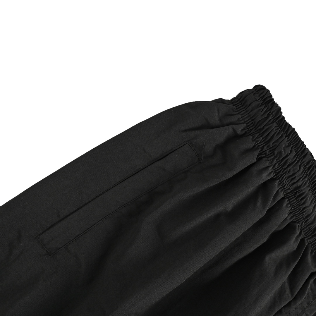 Balenciaga 24Fw Blurred Lettering Print Trousers