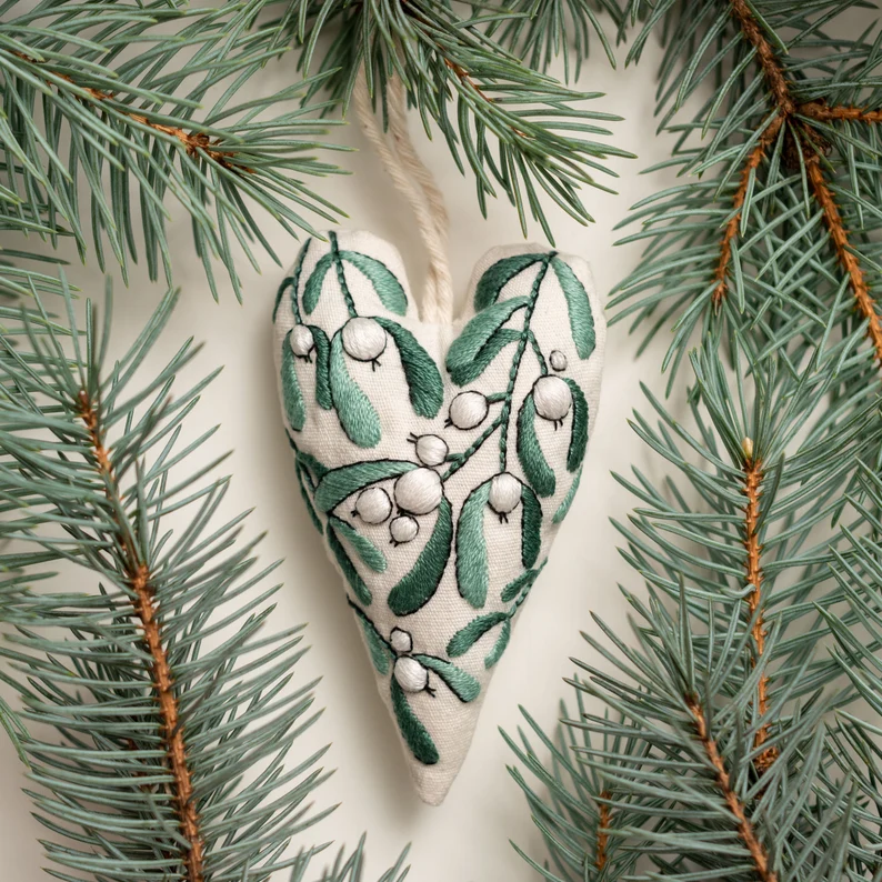 💐💐2025 Christmas Carnival Eve Sale 49% Discount-DIY Heart Shaped Hand Embroidered Christmas Ornament Kit