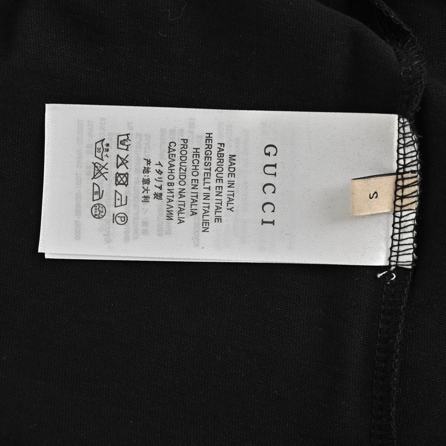 Gucci 25ss front and back embroidered logo short sleeves