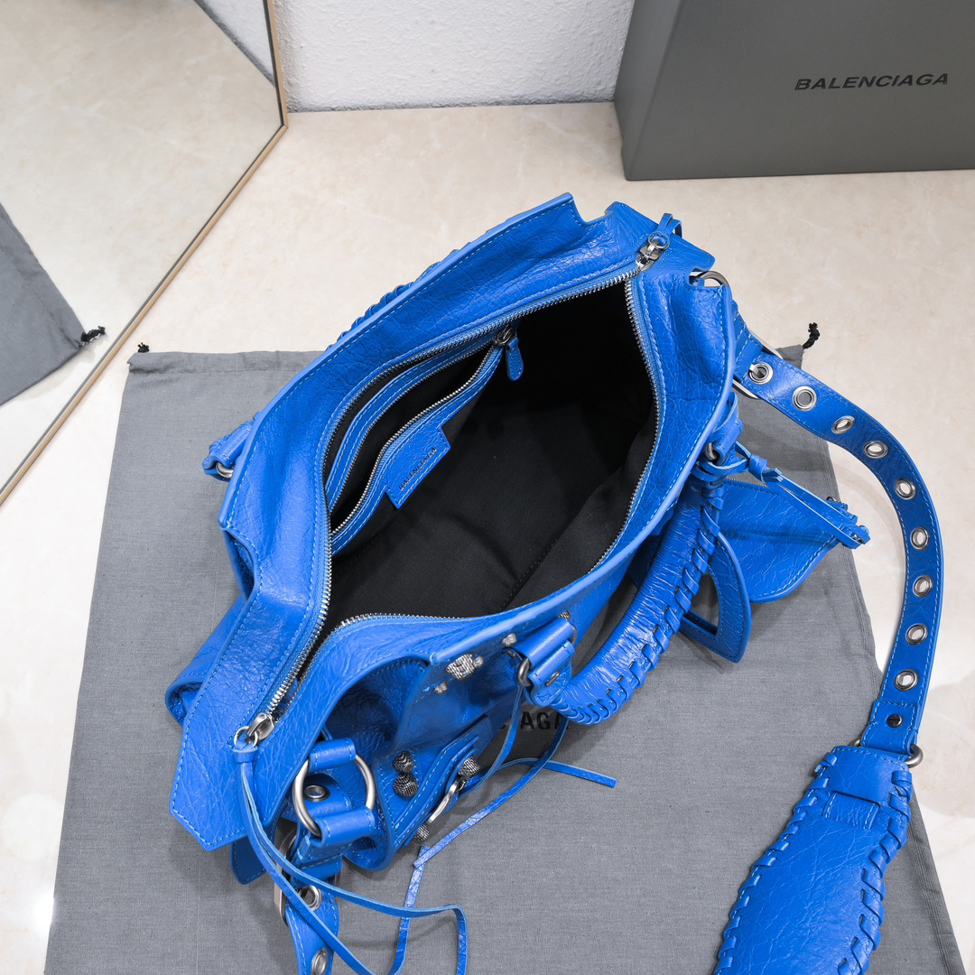 Balenciaga neo cagole motorcycle trapezoid medium