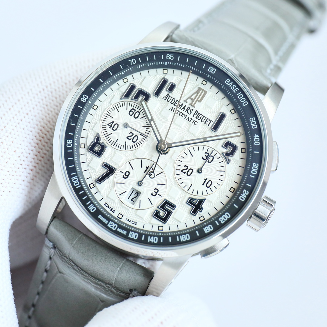 Audemars Piguet Royal Oak 26048 Offshore RW4 41 Chronograph Mechanical Watch
