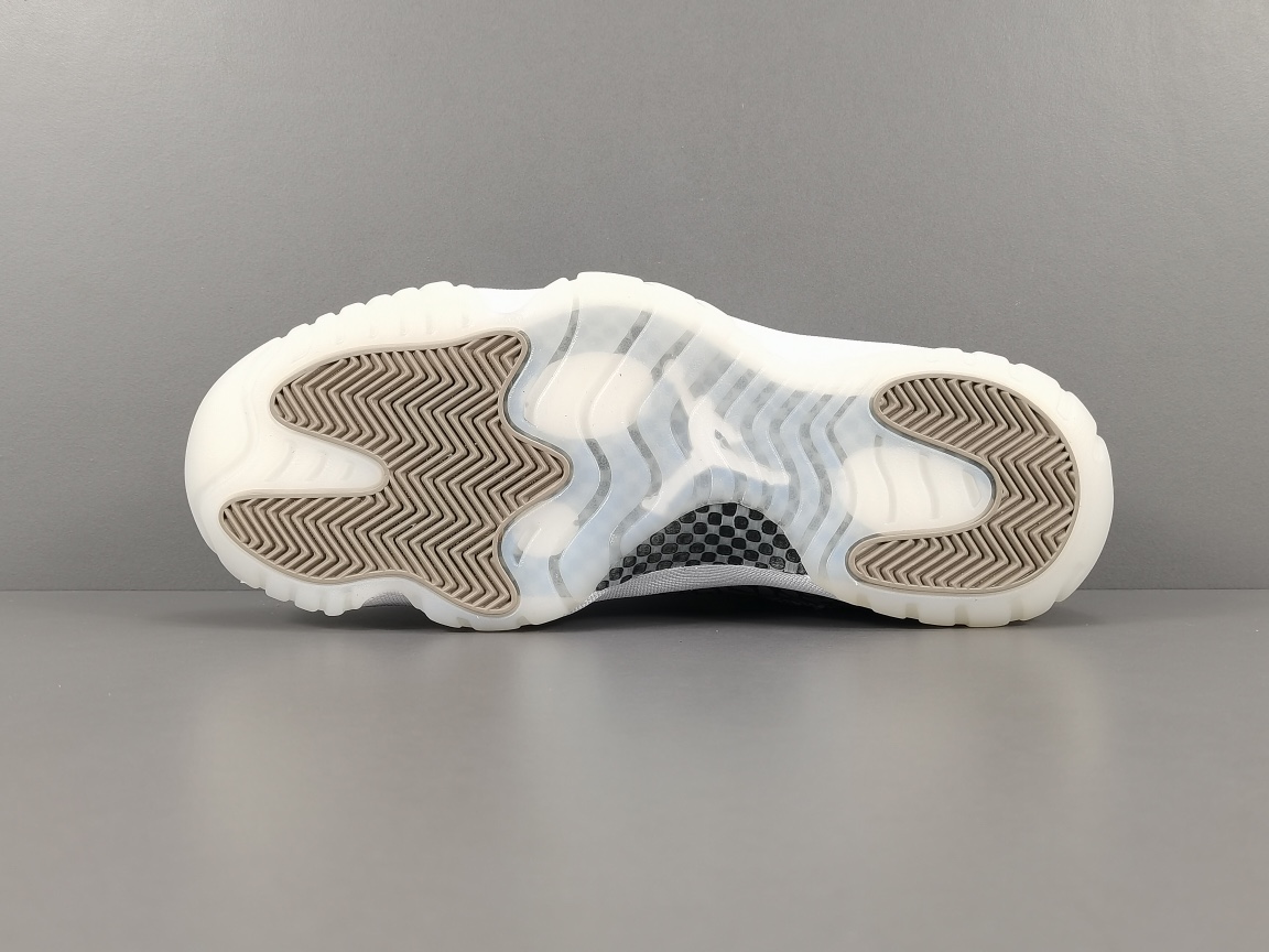 Nike Air Jordan 11 Retro LowElephant AV2187-140