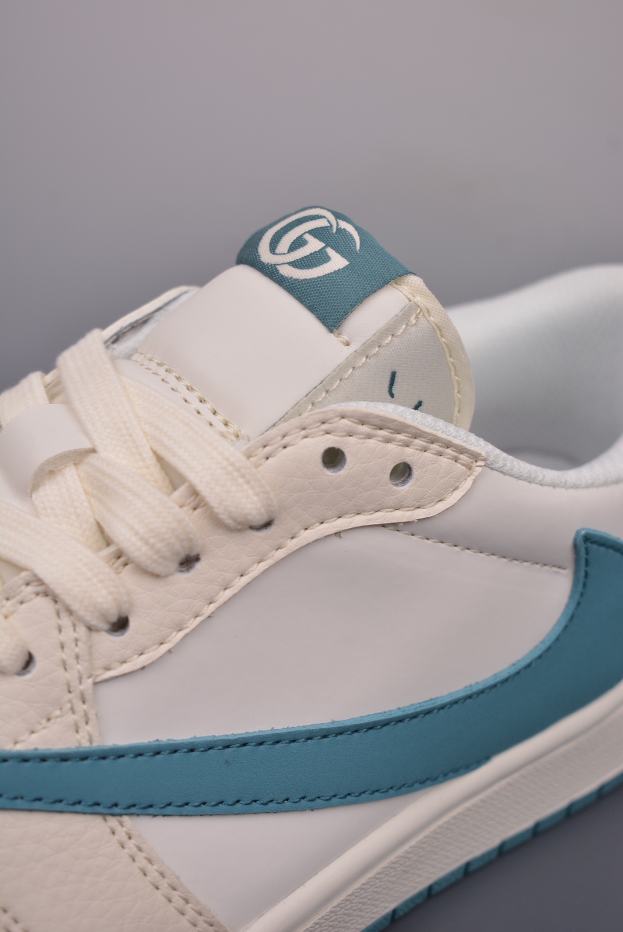 Gucci x Nike Air Jordan 1 Low OG Beige Lake Blue LJ5188-022