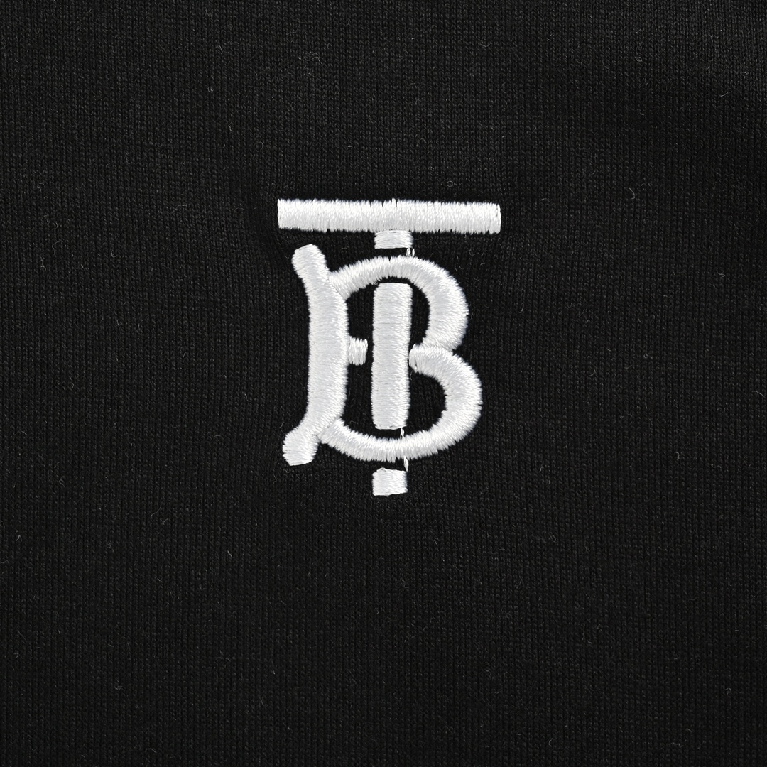 Burberry classic TB embroidered small logo short sleeves