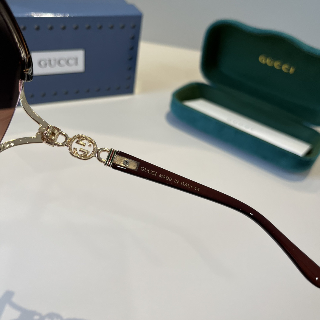 Gucci Round Frame Sunglasses