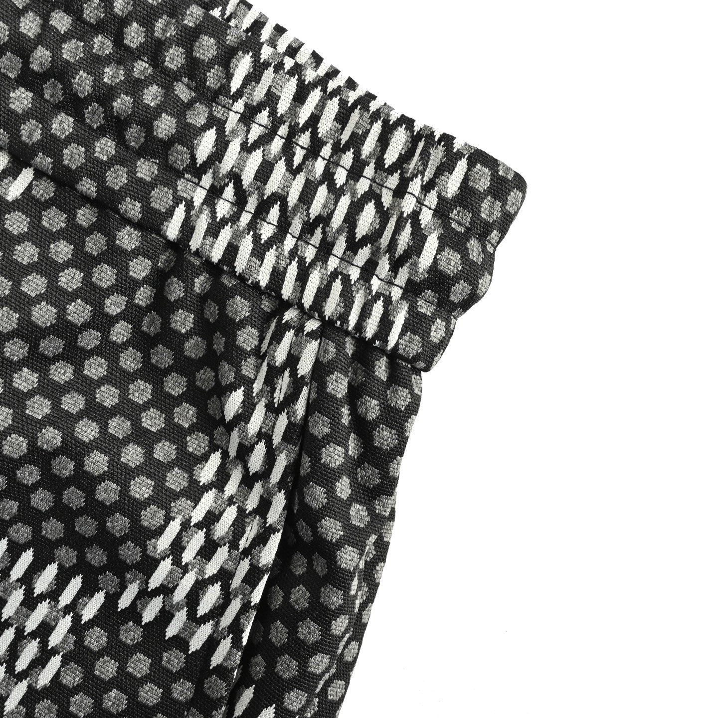 Louis Vuitton 25ss Pharrell checkerboard rhinestone wool shorts