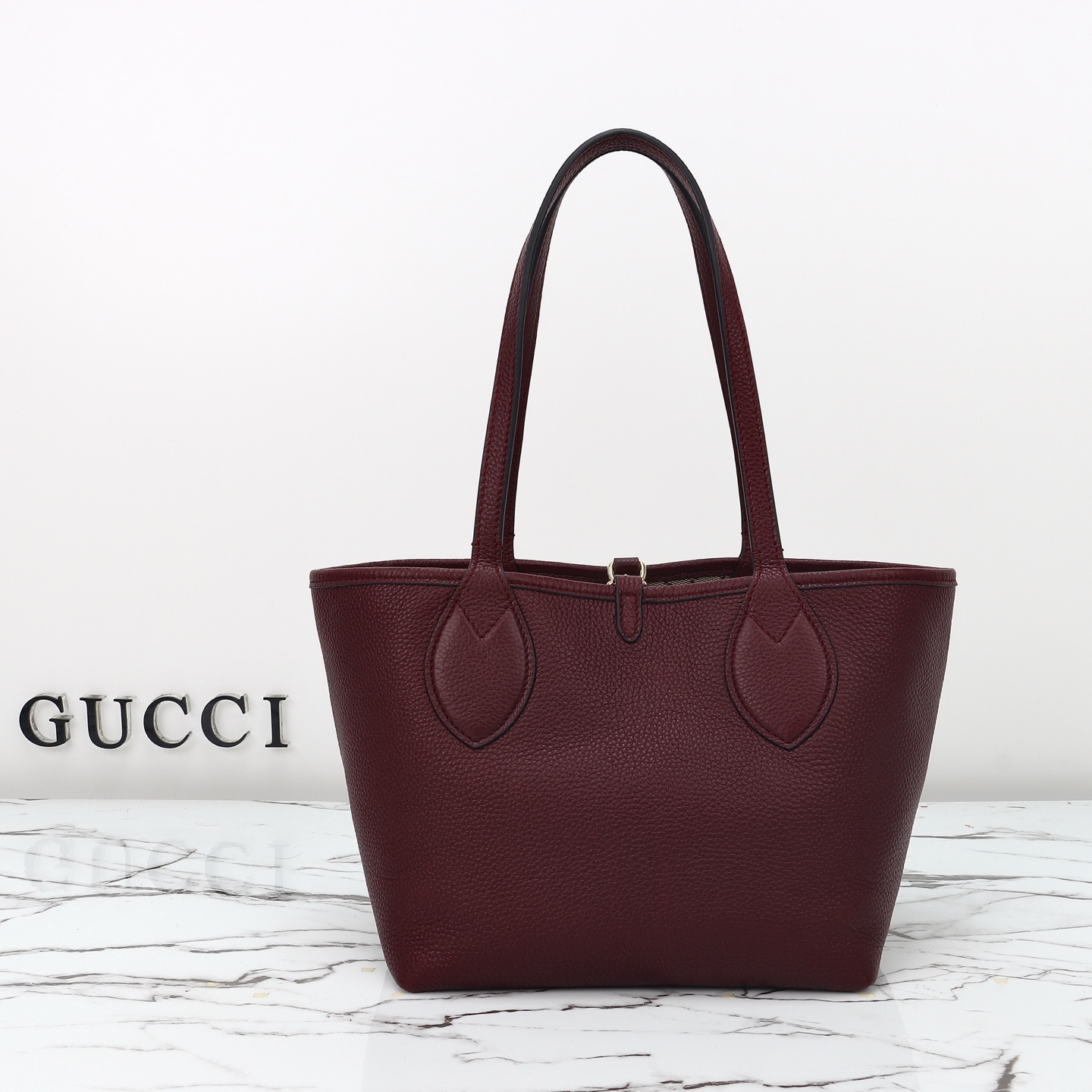 Gucci Totissima small reversible tote bag 839124