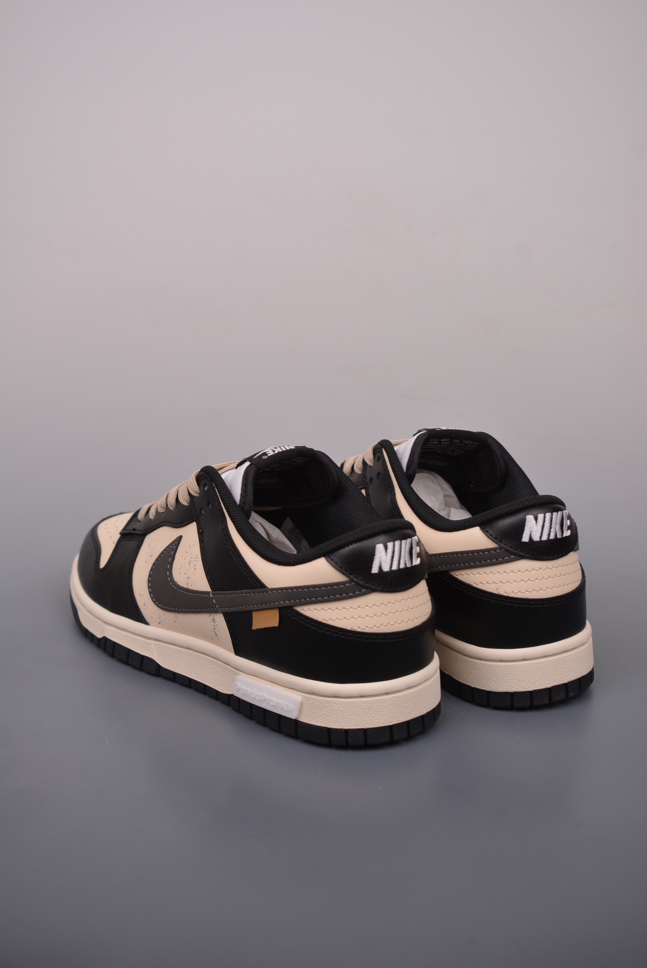 Nike SB Dunk Low Black Sail White black and white DD1391-100