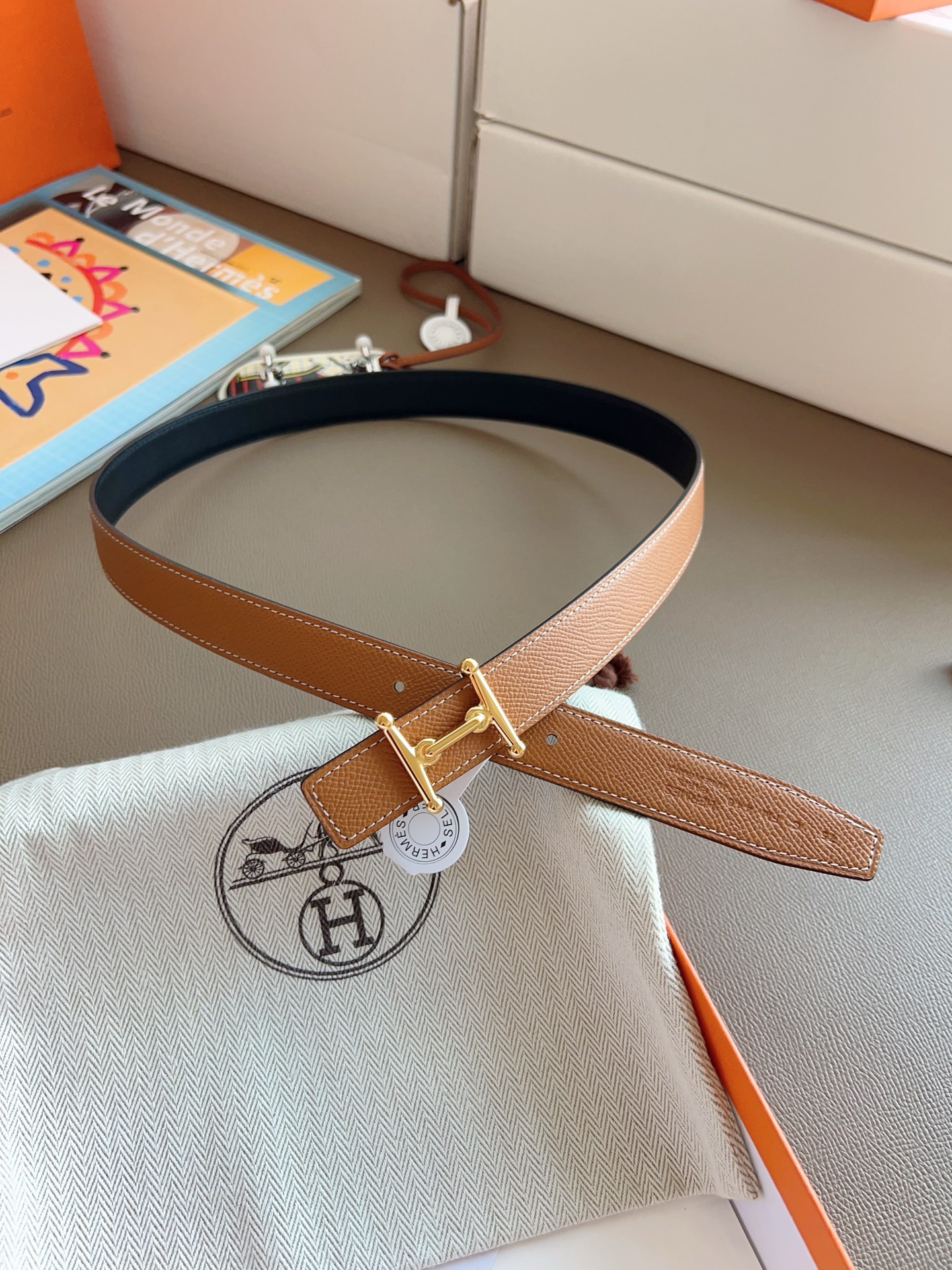 Hermès 2025 New Women's Double-Sided Belt 2.4cm Width