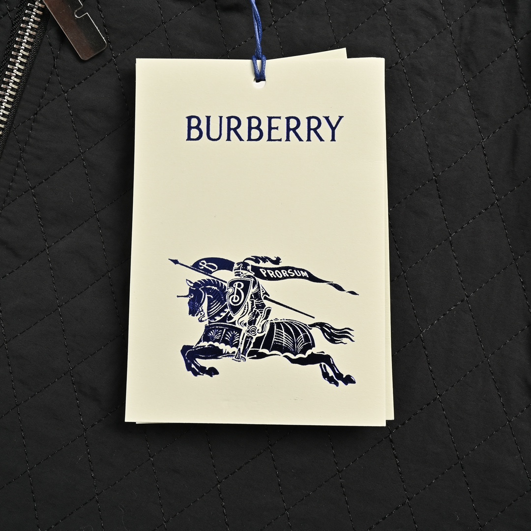 Burberry 24Fw diamond quilted lining green check bomber puffer jacket