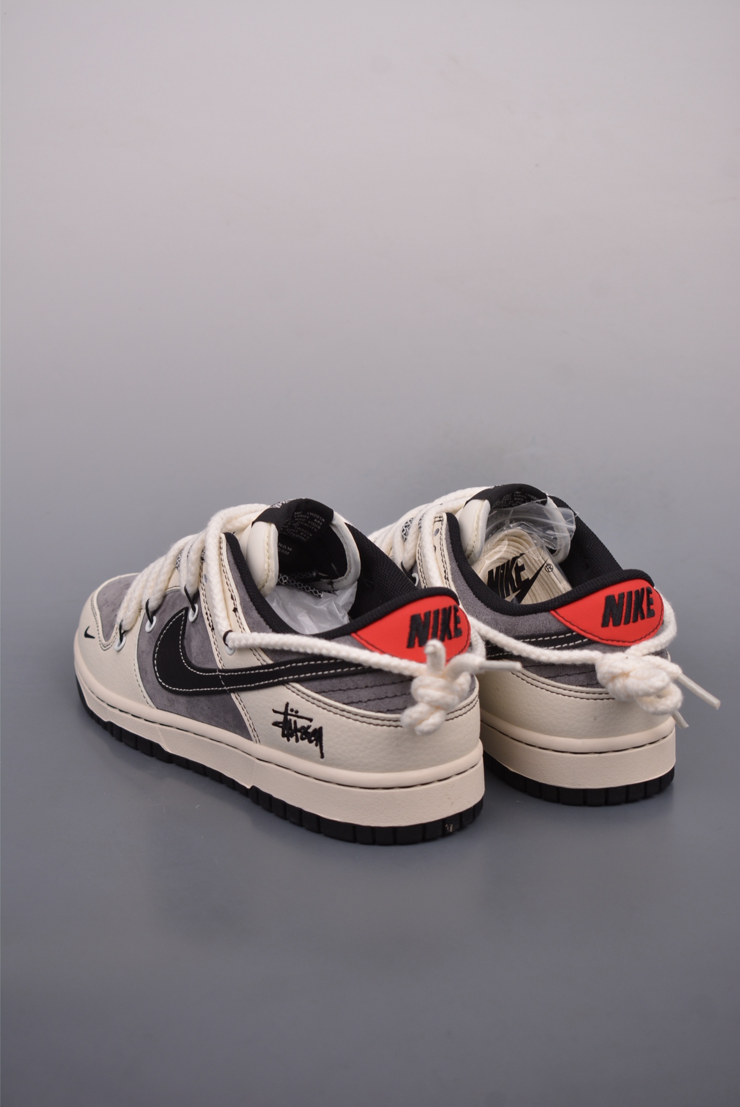 Stussy x Nike SB Dunk Low Retro Lot Stussy Off-White Dark Gray YX5066-208