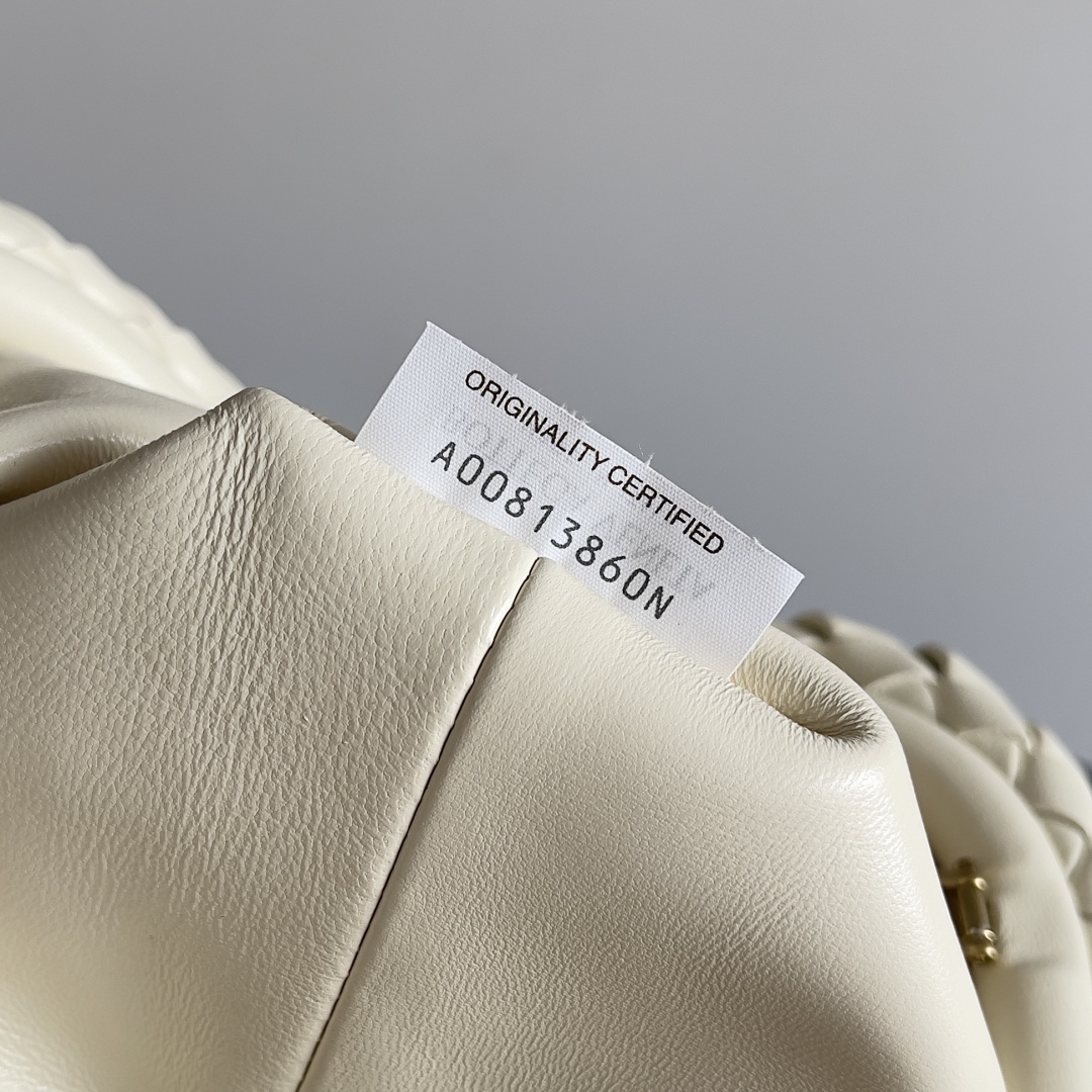 Bottega Veneta LAUREN 1980 Small Clutch 804038