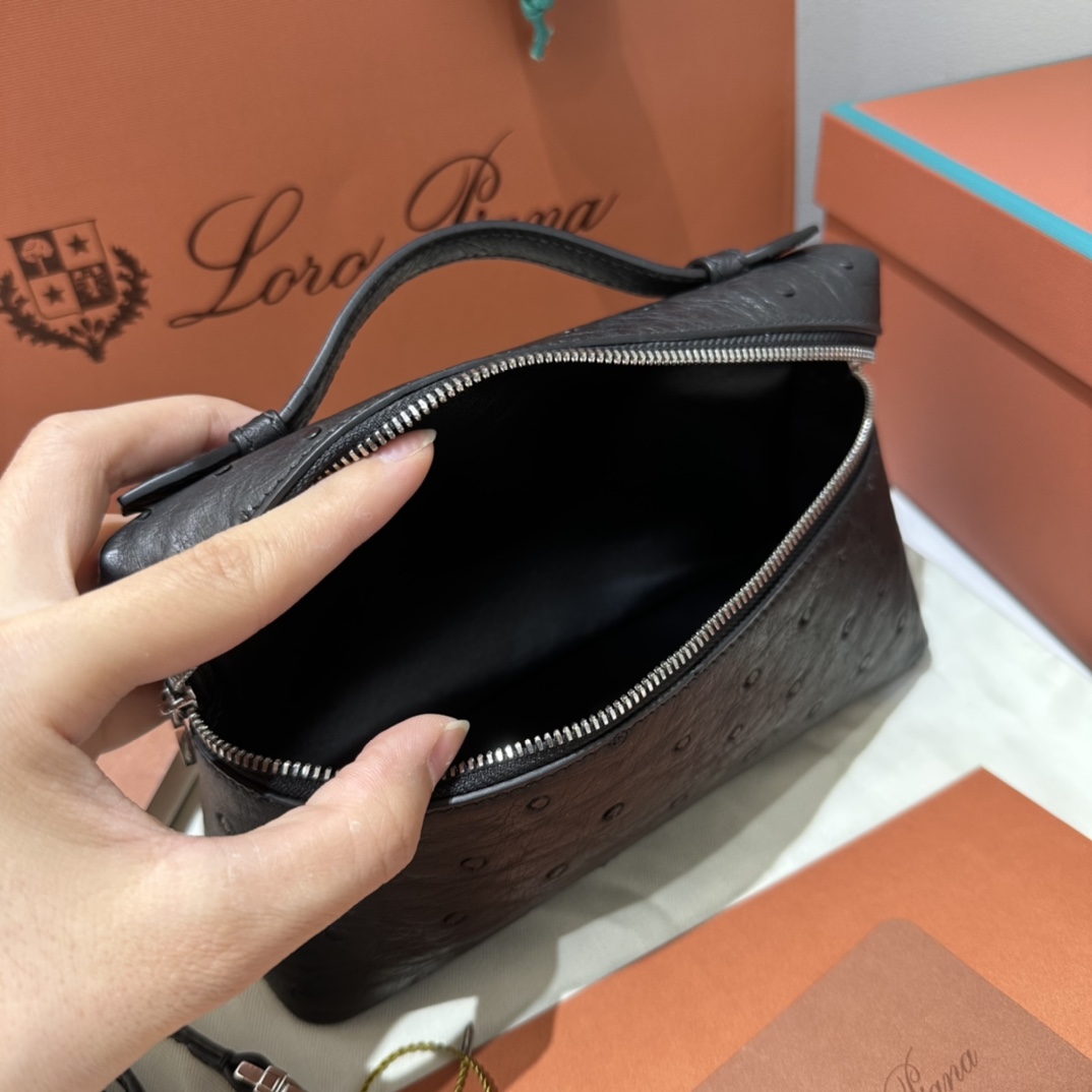 Loro Piana Extra pocket L19 series handbag crossbody bag