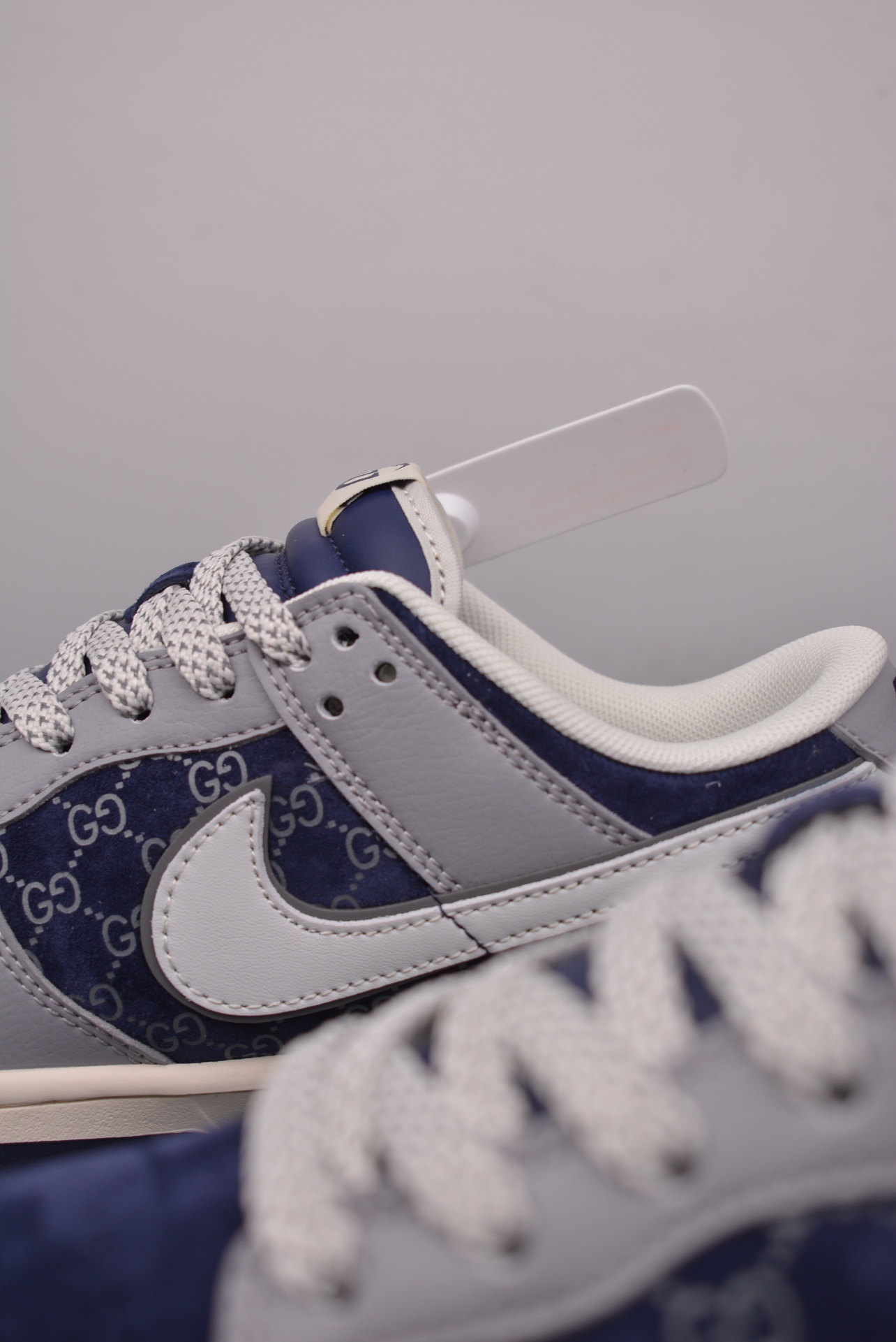 Gucci x Nike SB Dunk Low Esquisite Gucci gray and dark blue FC1688-195