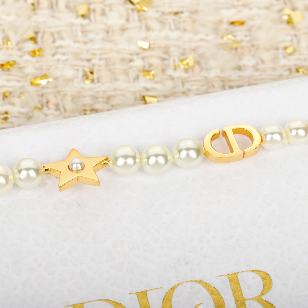 Dior 25 Five-pointed Star CD Pearl Bracelet