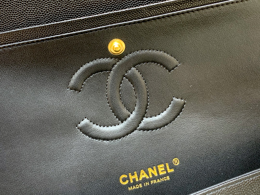 Chanel Classic flap bag AS 1112