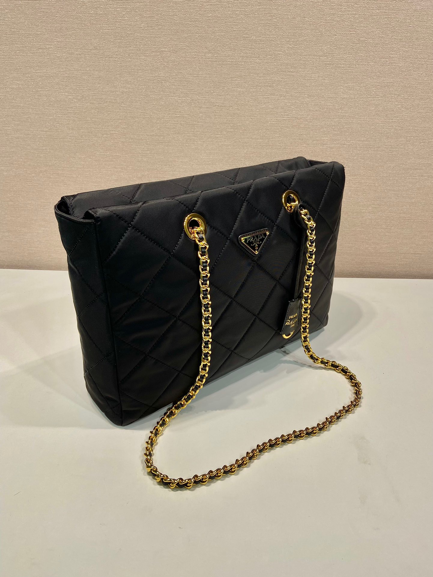 Prada Second-hand zipper large size 1BG467