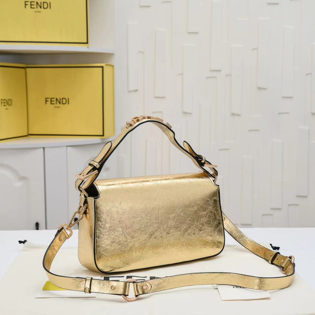 FENDI BAGUETTE handbag 6809
