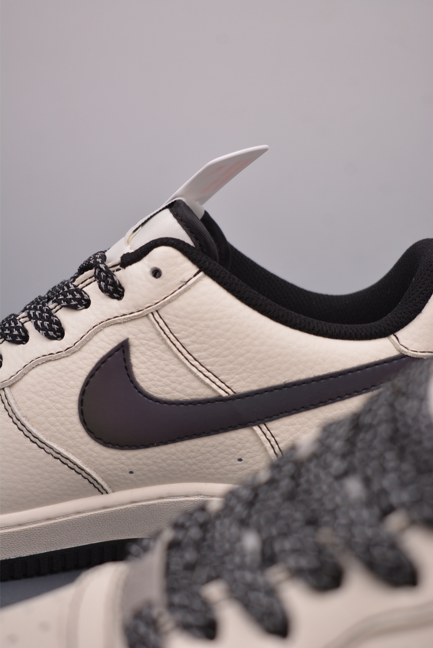 UN x Nike Air Force 1’07 Low White Ink Black UN2588-121
