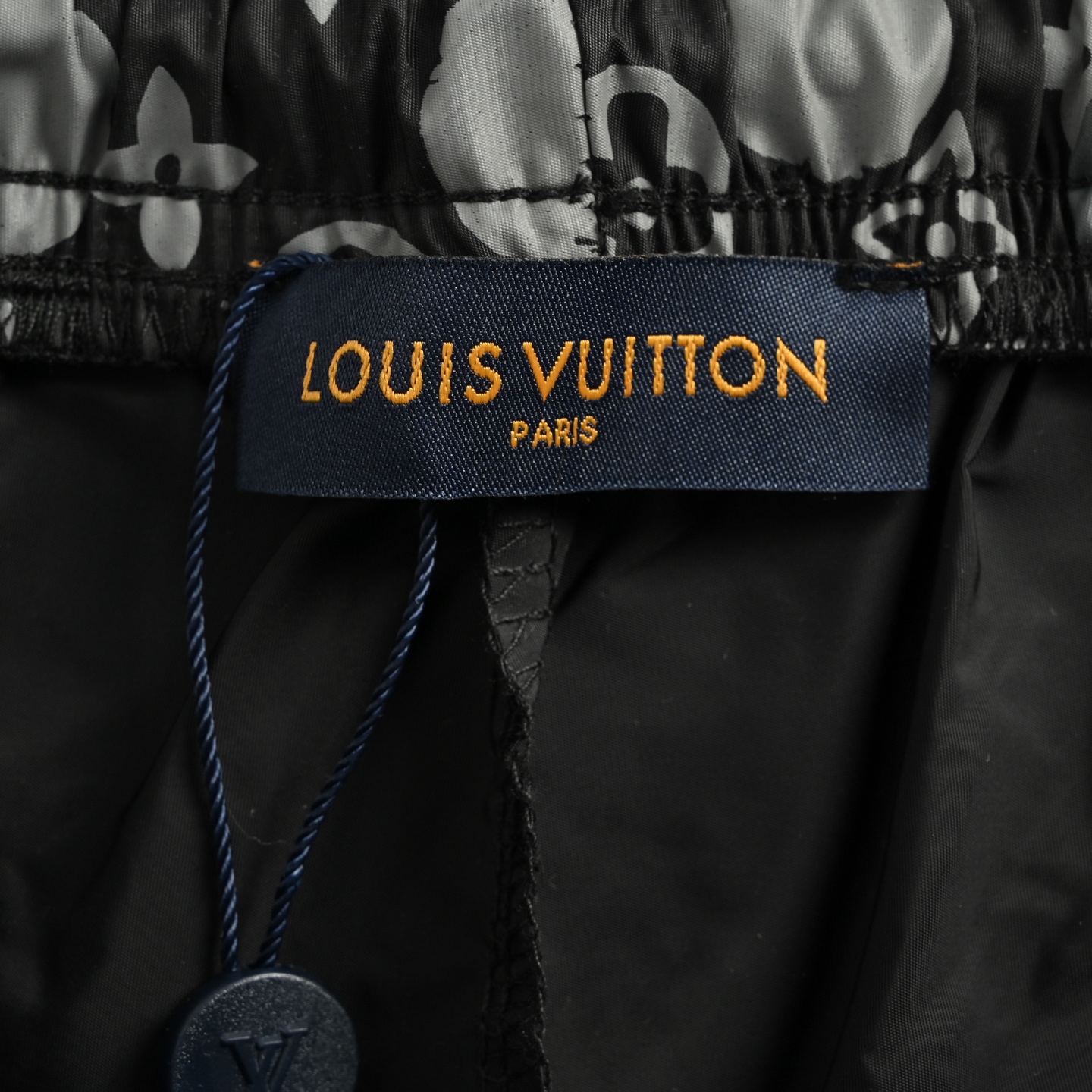 Louis Vuitton 25ss Yayoi Kusama all over print hand-painted polka dot woven shorts