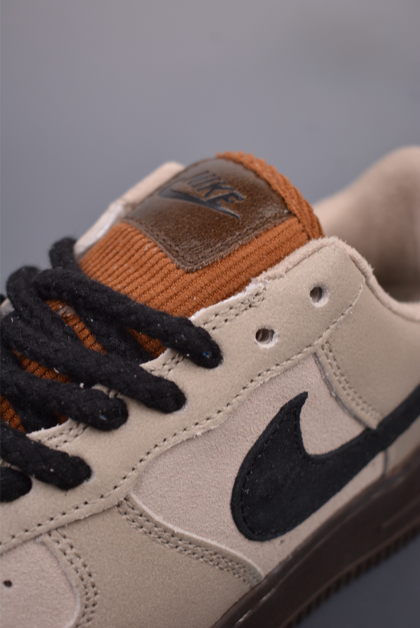 Nike Air Force 1’07 Low Love & Peace Gray Brown HQ3458-142