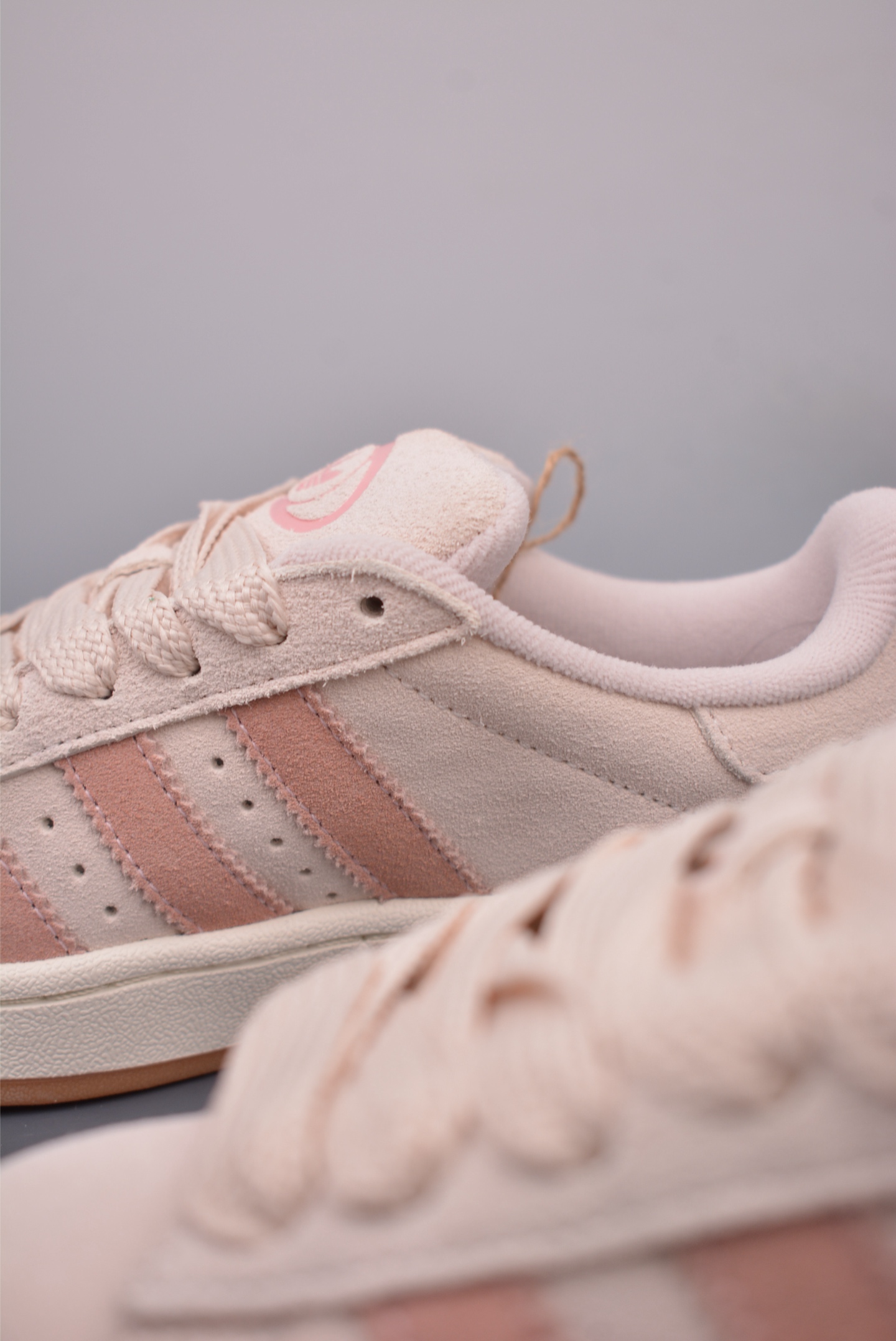 Adidas Originals Campus 00s powder