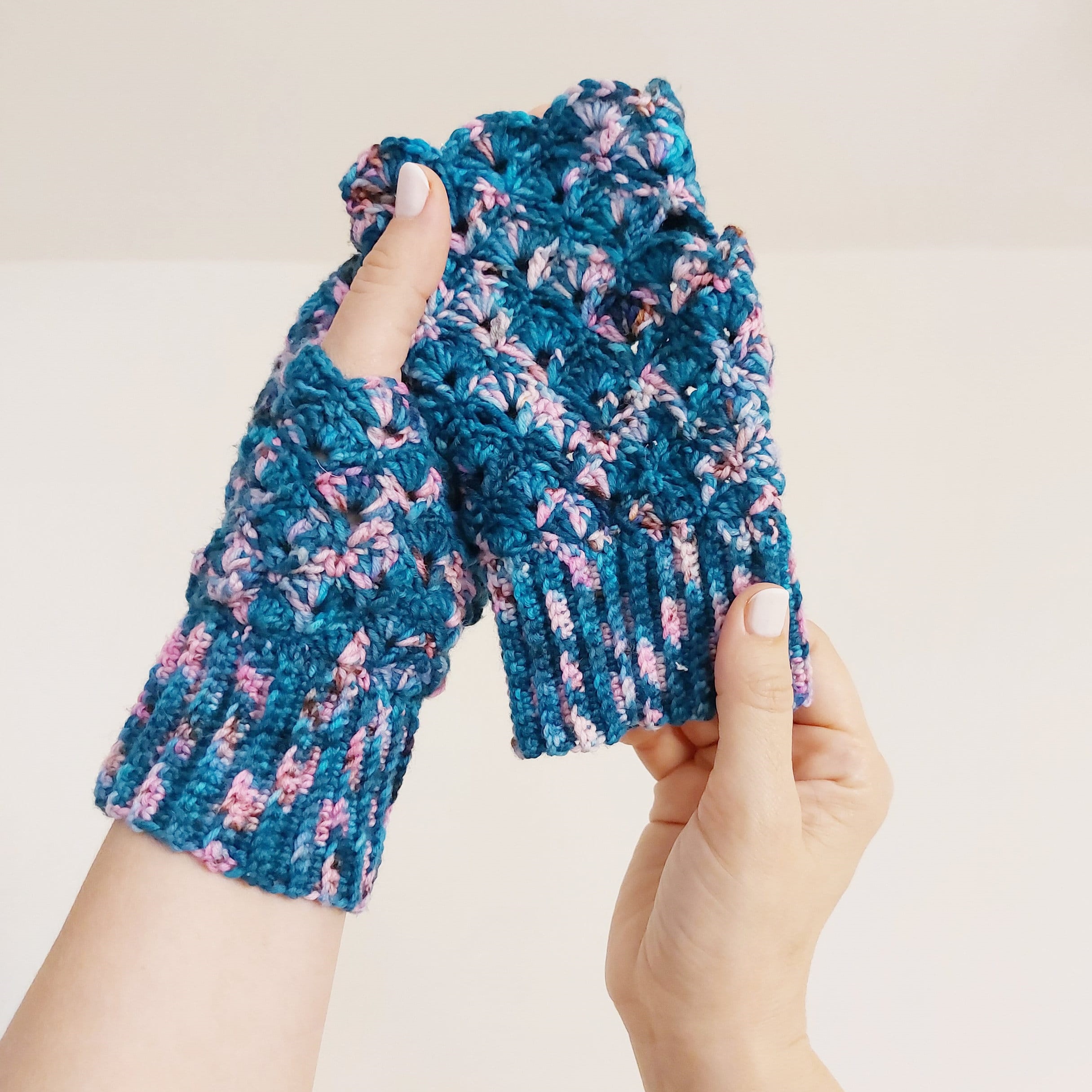 🎄CHRISTMAS ON SALE🔥Hand Knitted Premium Wool Cozy Fingerless Gloves