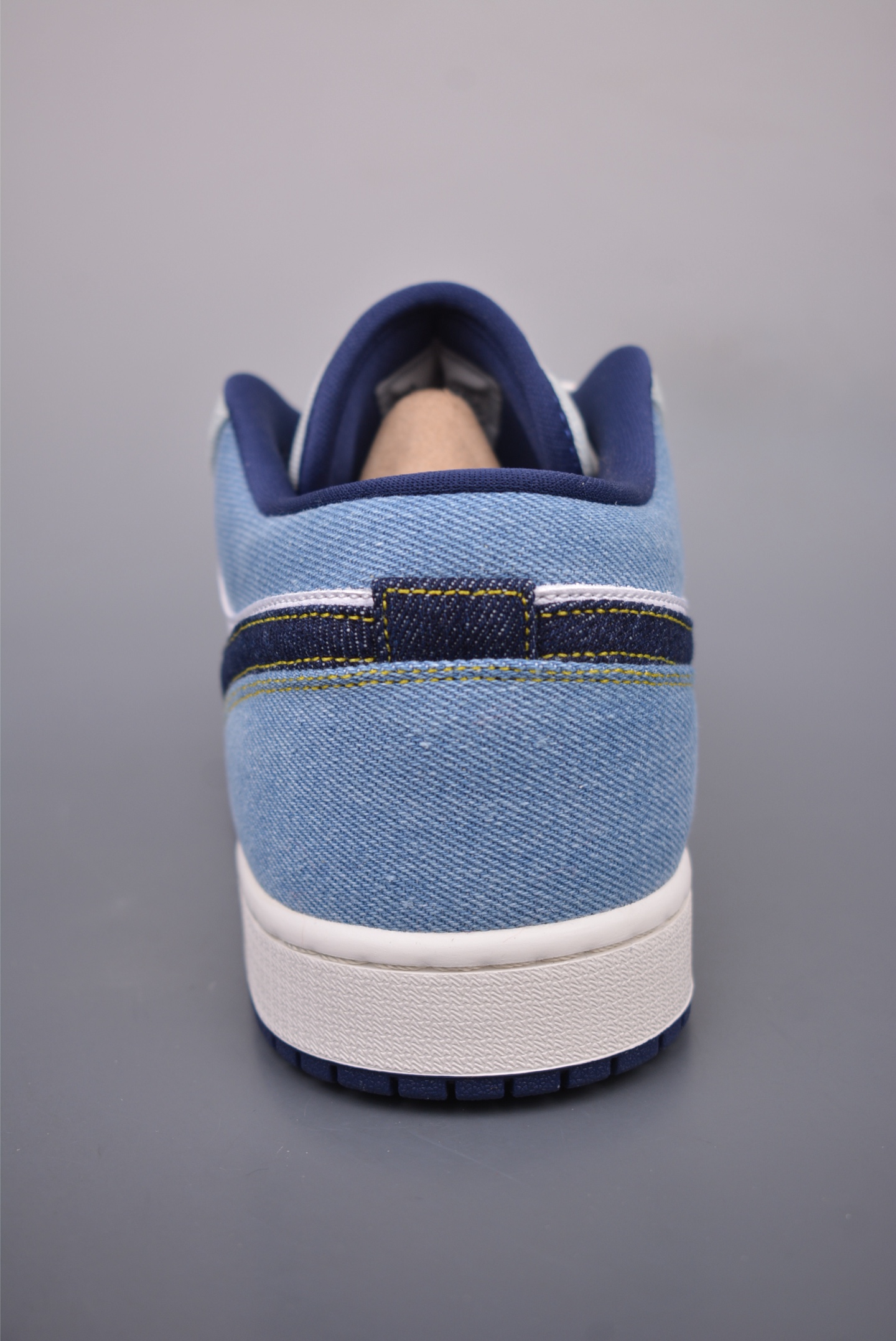 Nike Wmns Air Jordan 1 Low GS White Blue Denim IH0648-141