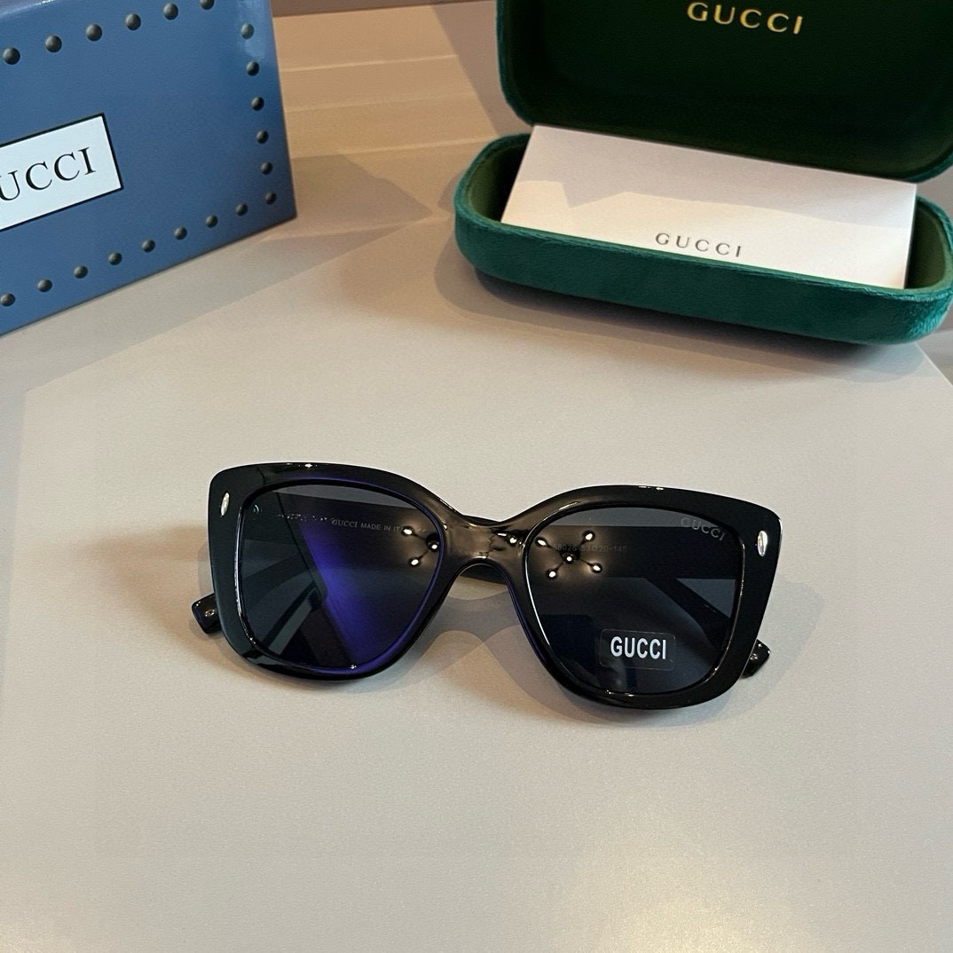 Gucci Round Frame Sunglasses