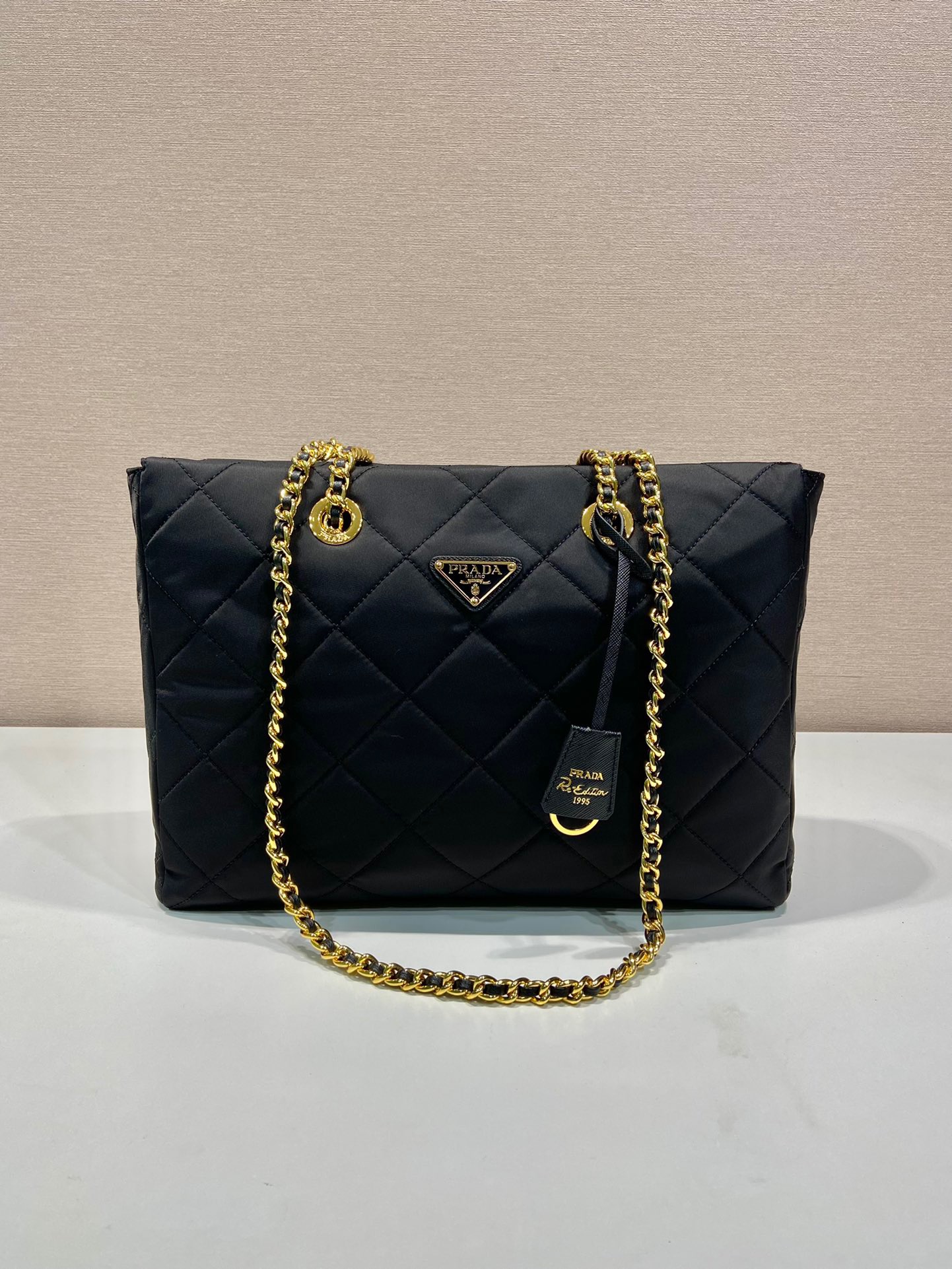 Prada Second-hand zipper large size 1BG467