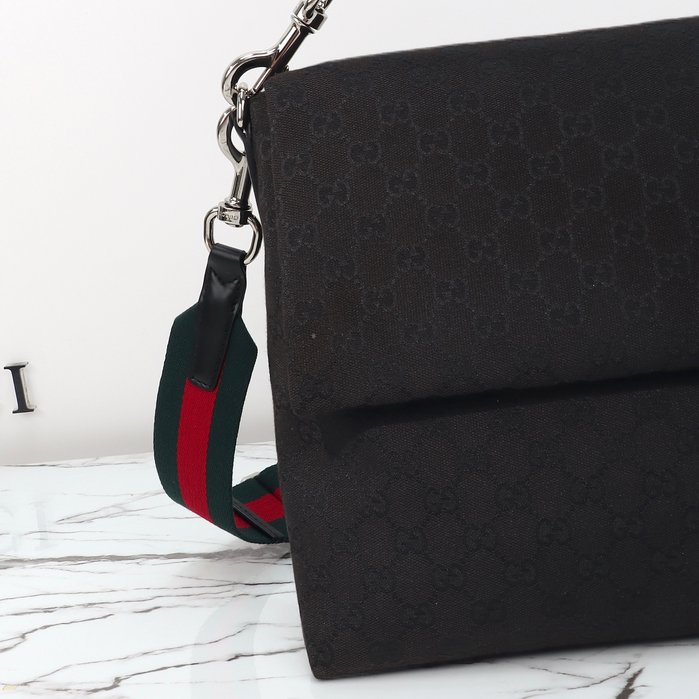 Gucci GG canvas large crossbody bag 821616 FAEHA 1042