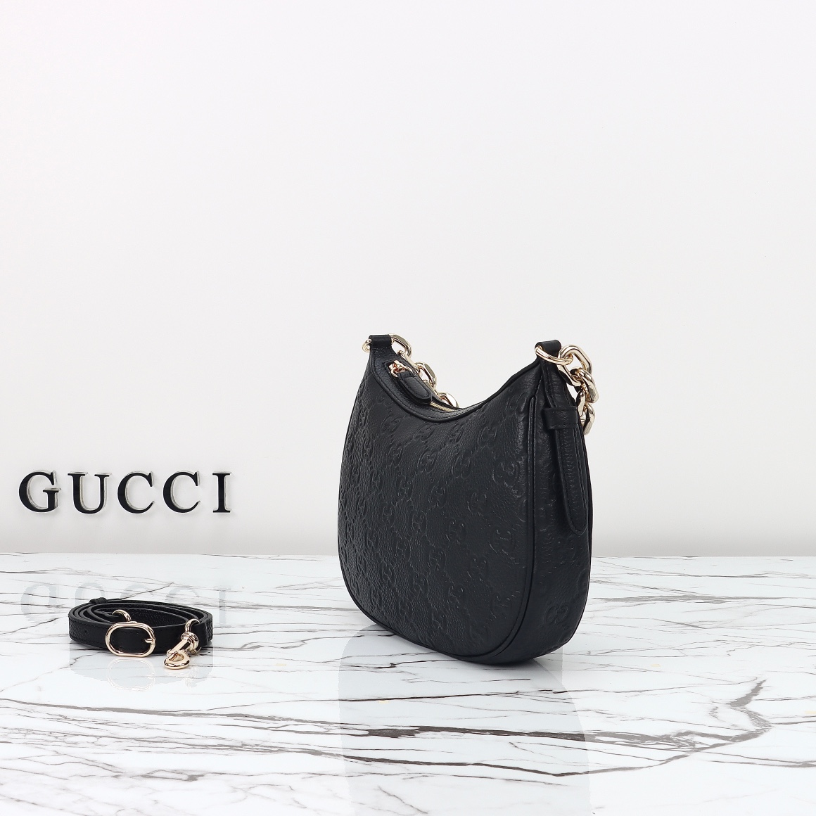 Gucci GG Emblem Medium Shoulder Bag 815409 AAEEM 1000