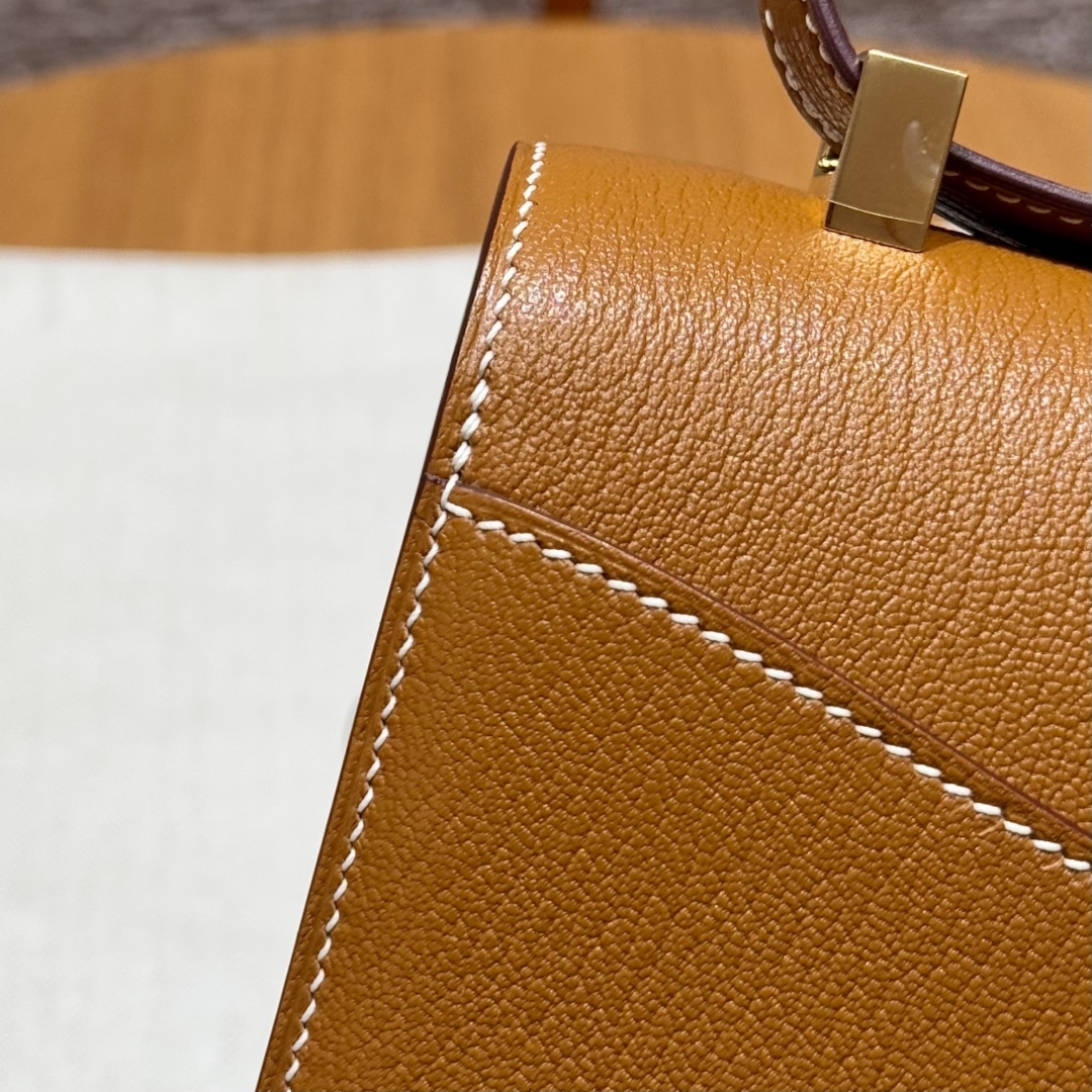 Hermès Constance 37gold handbag (handmade to order)