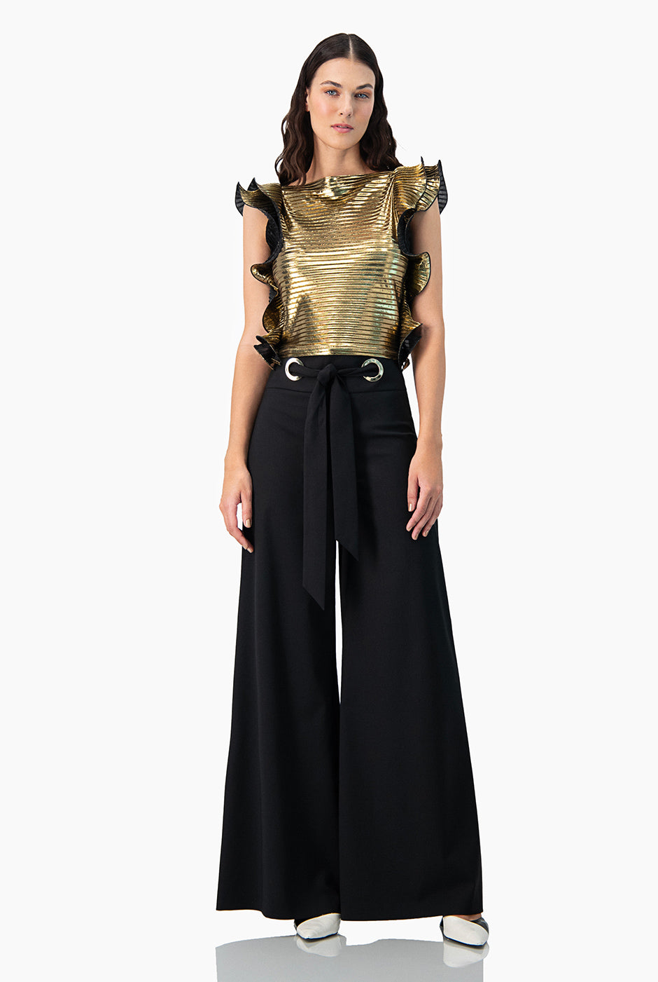 Blusa recta con volantes en mangas