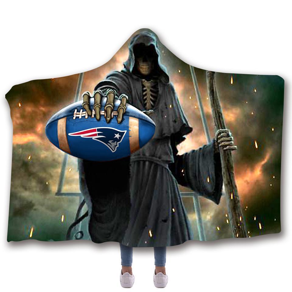 NEW ENGLAND PATRIOTS CLASSIC 3D HOODED BLANKET