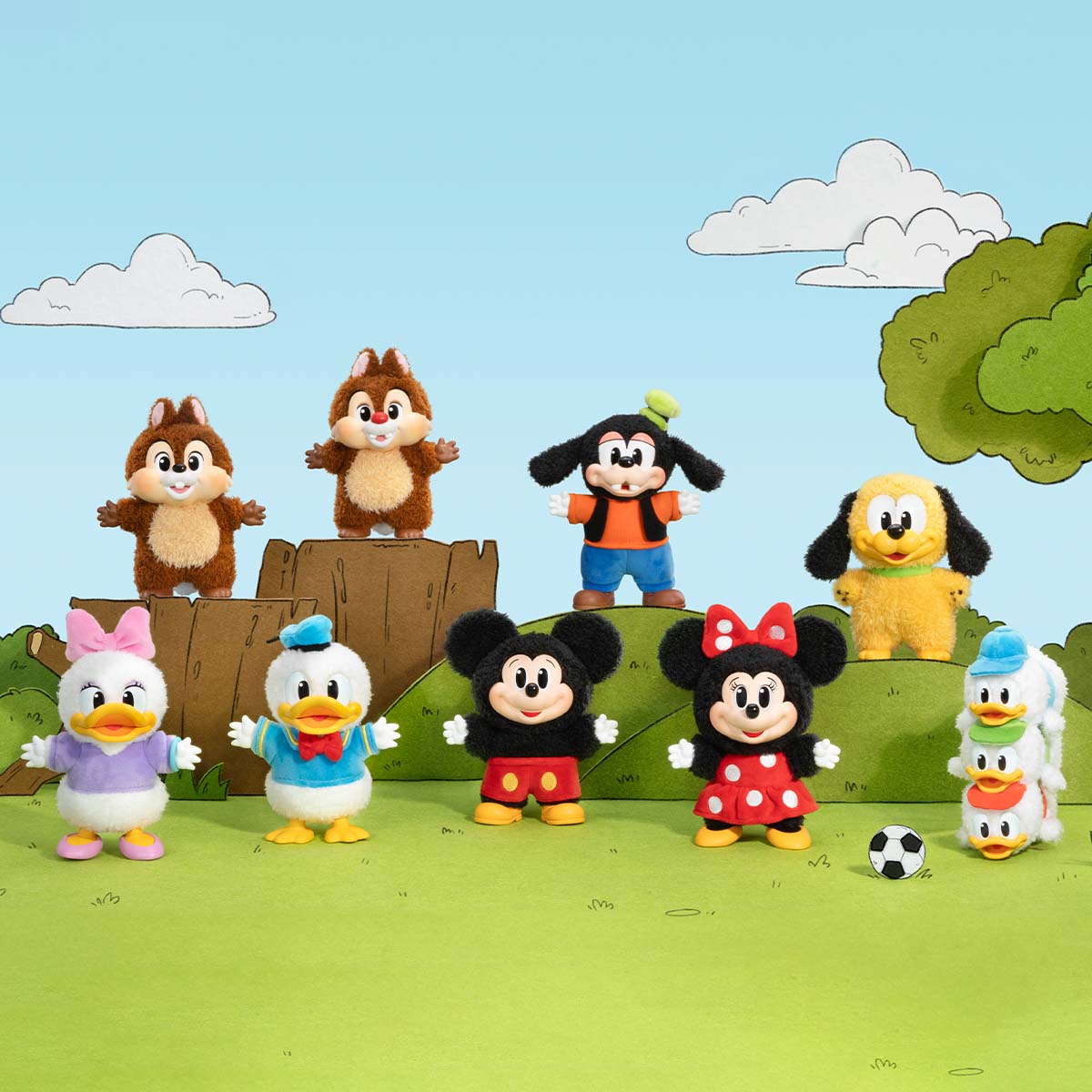 POP MART Mickey Family Cute Together Keychain Series Figures [1 Blind Box]