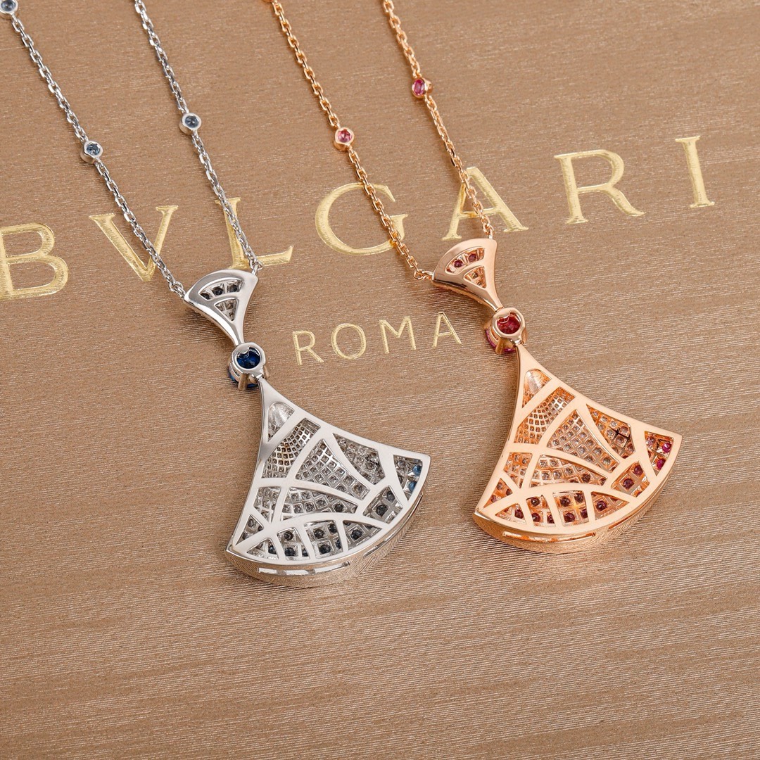Bulgari DIVASDREAM fan-shaped diamond necklace