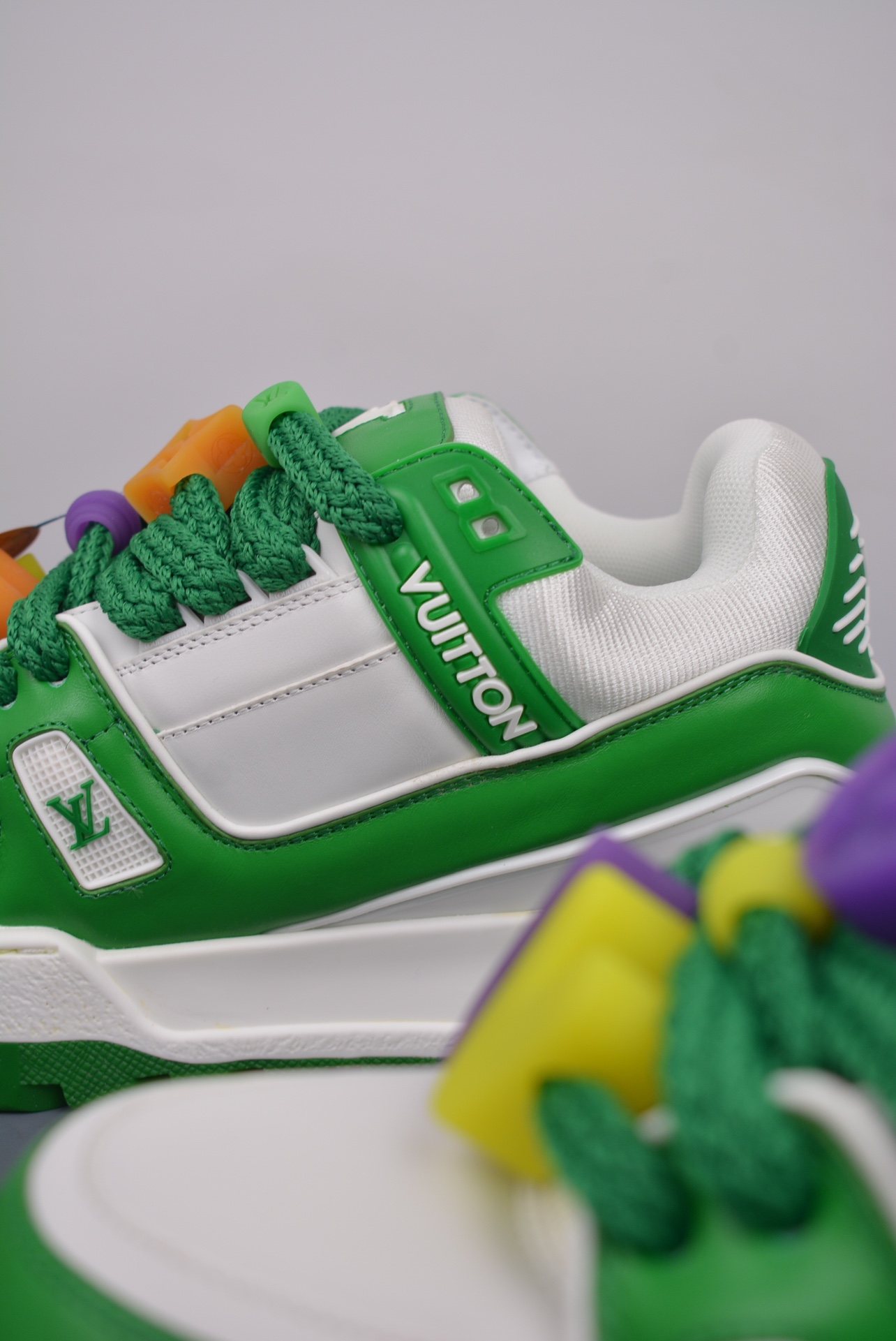 Louis Vuitton Trainer Maxi Low Sneaker green and white 1AB8SN